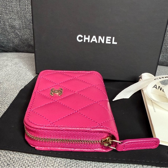 CHANEL CC Zippy Caviar Small Card Wallet RASPBERRY - Picture 11 of 11
